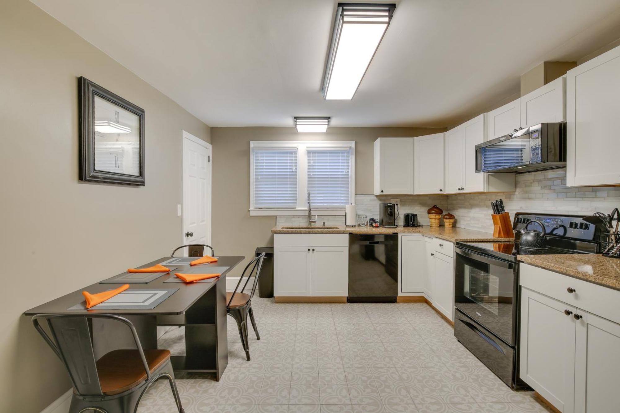The Peaceful Post Kingston Vacation Rental Екстериор снимка